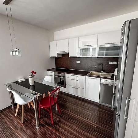 Bright And Cozy In Vienna Gate *